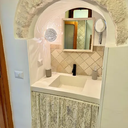 Trulli Moon * Αλμπερομπέλο