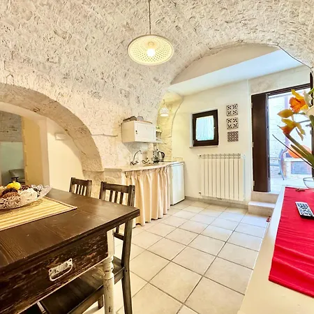 Trulli Moon Ferienhaus *