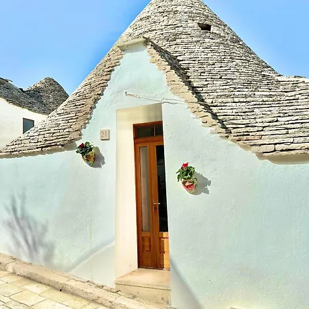 Trulli Moon Alberobello